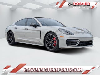 2022 Porsche Panamera GTS