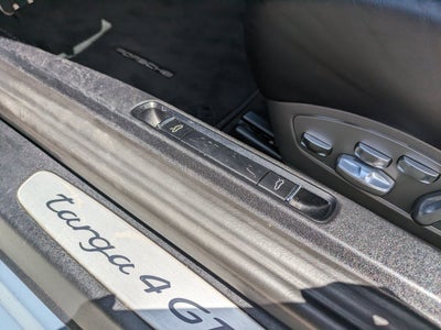 2018 Porsche 911 4 GTS