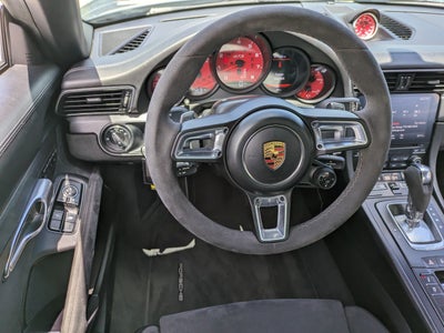 2018 Porsche 911 4 GTS