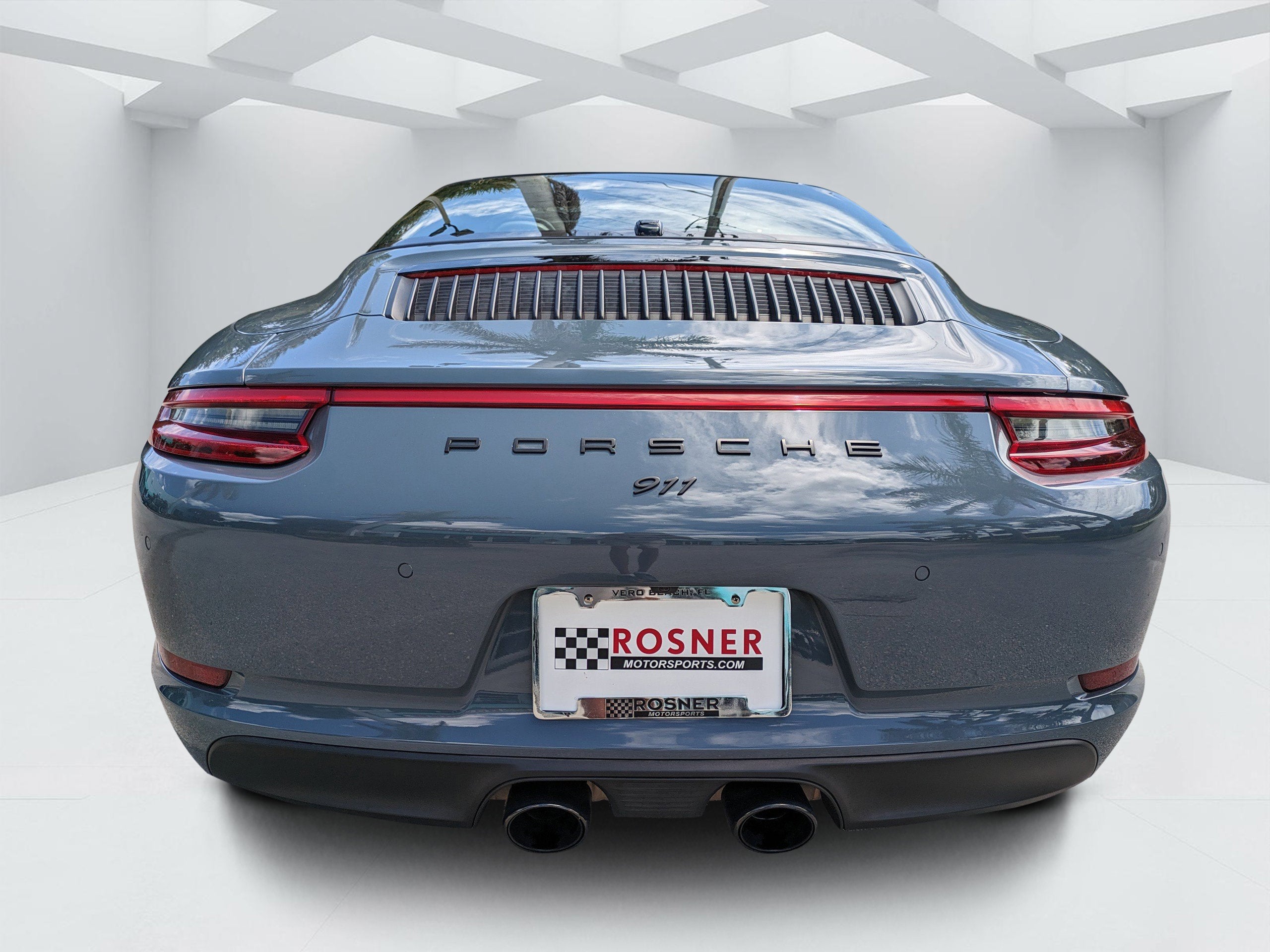 2018 Porsche 911 4 GTS