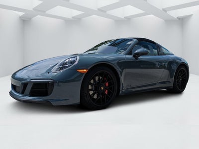 2018 Porsche 911 4 GTS
