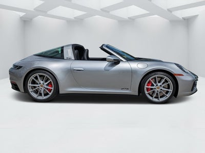 2022 Porsche 911 4 GTS