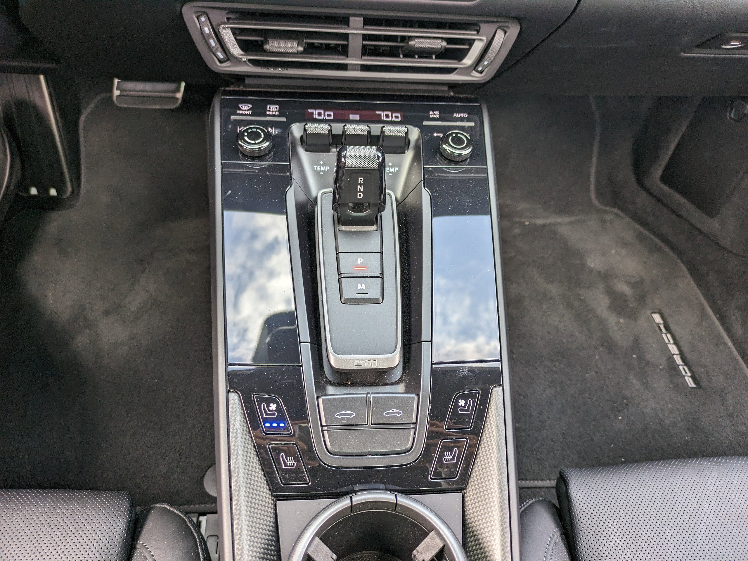 2022 Porsche 911 4 GTS