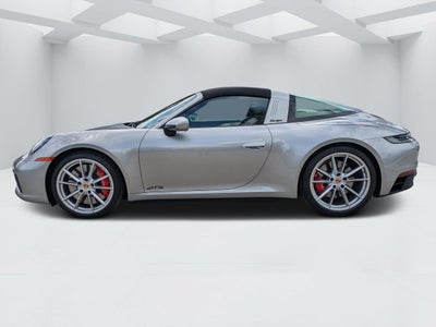 2022 Porsche 911 4 GTS