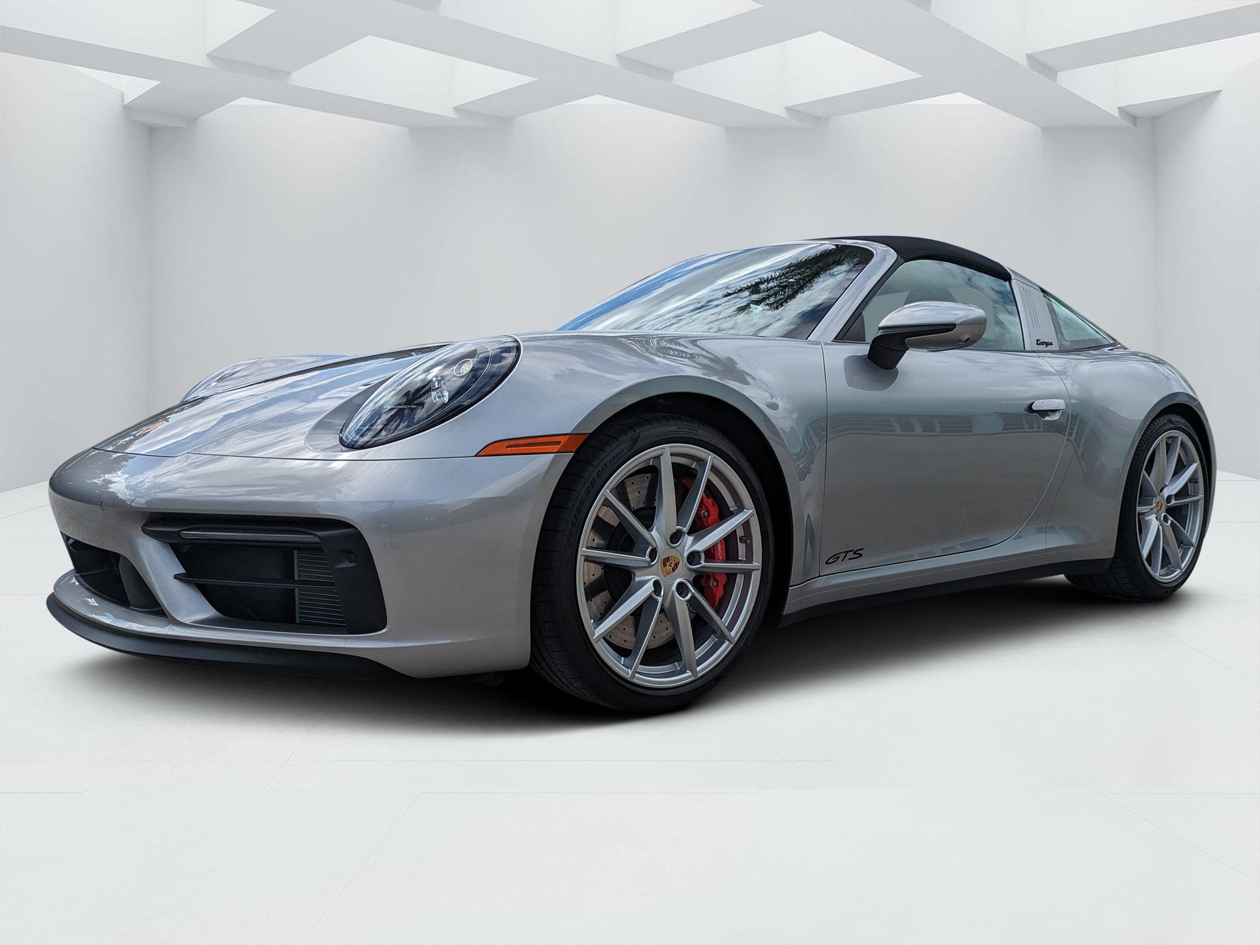 2022 Porsche 911 4 GTS