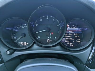 2022 Porsche Macan Base