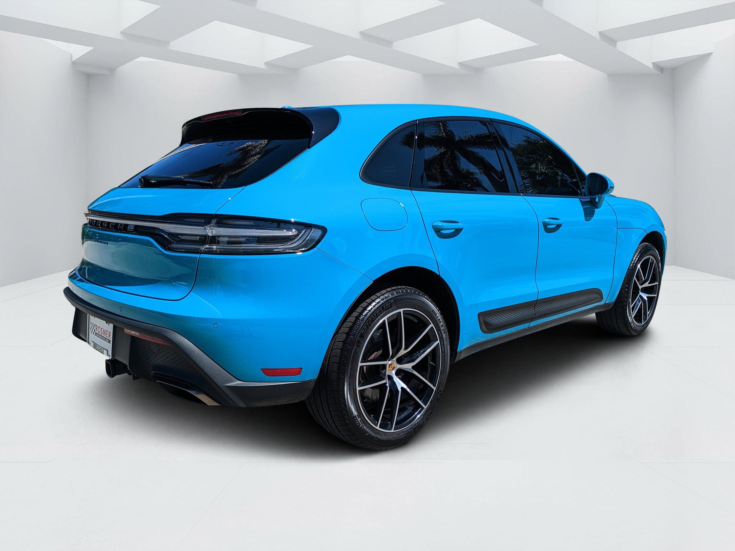 2022 Porsche Macan Base