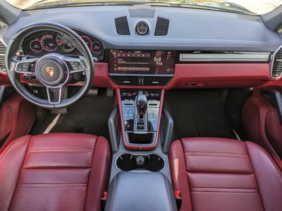 2023 Porsche Cayenne Platinum Edition