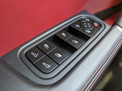 2023 Porsche Cayenne Platinum Edition