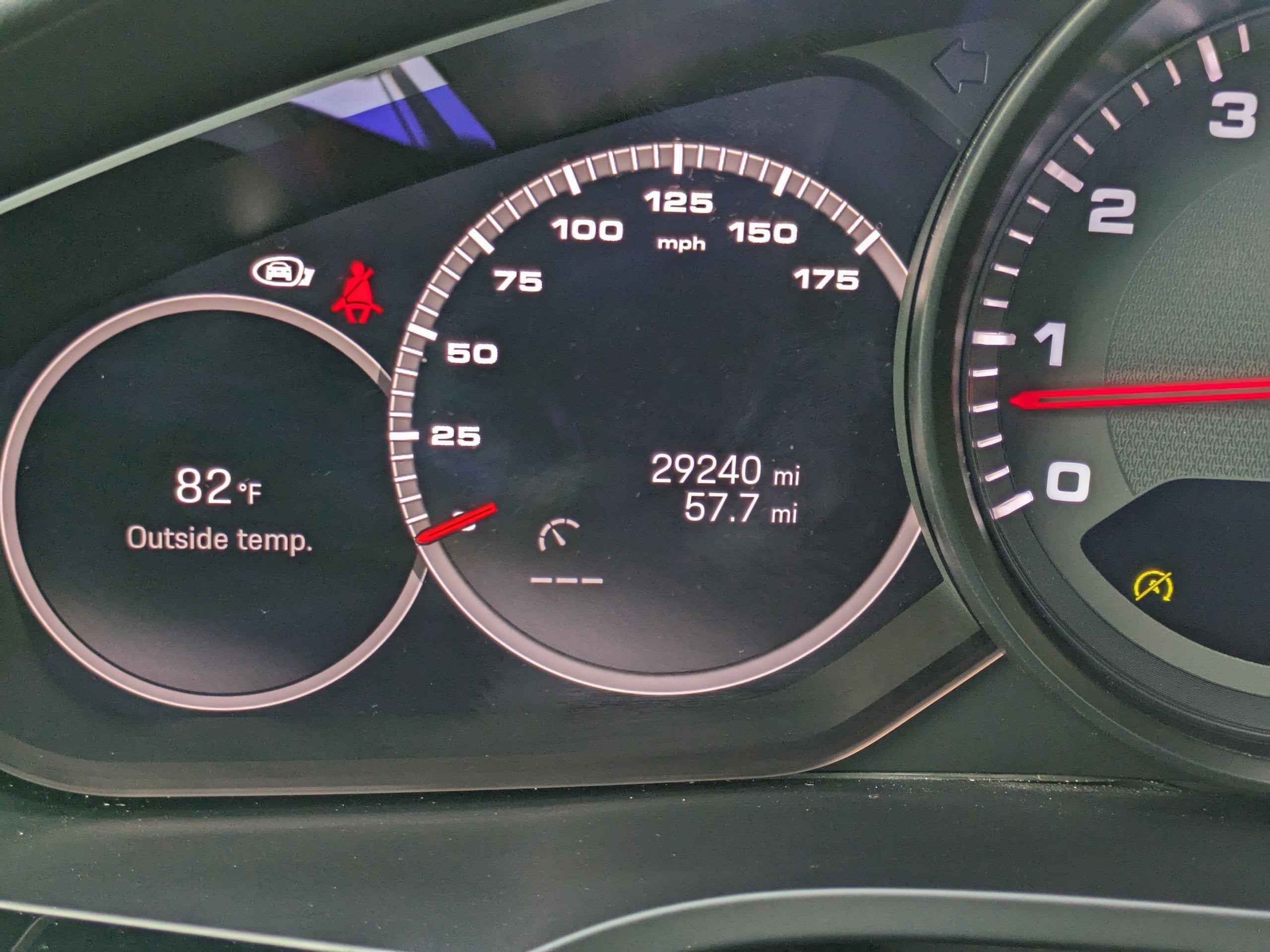 2023 Porsche Cayenne Platinum Edition