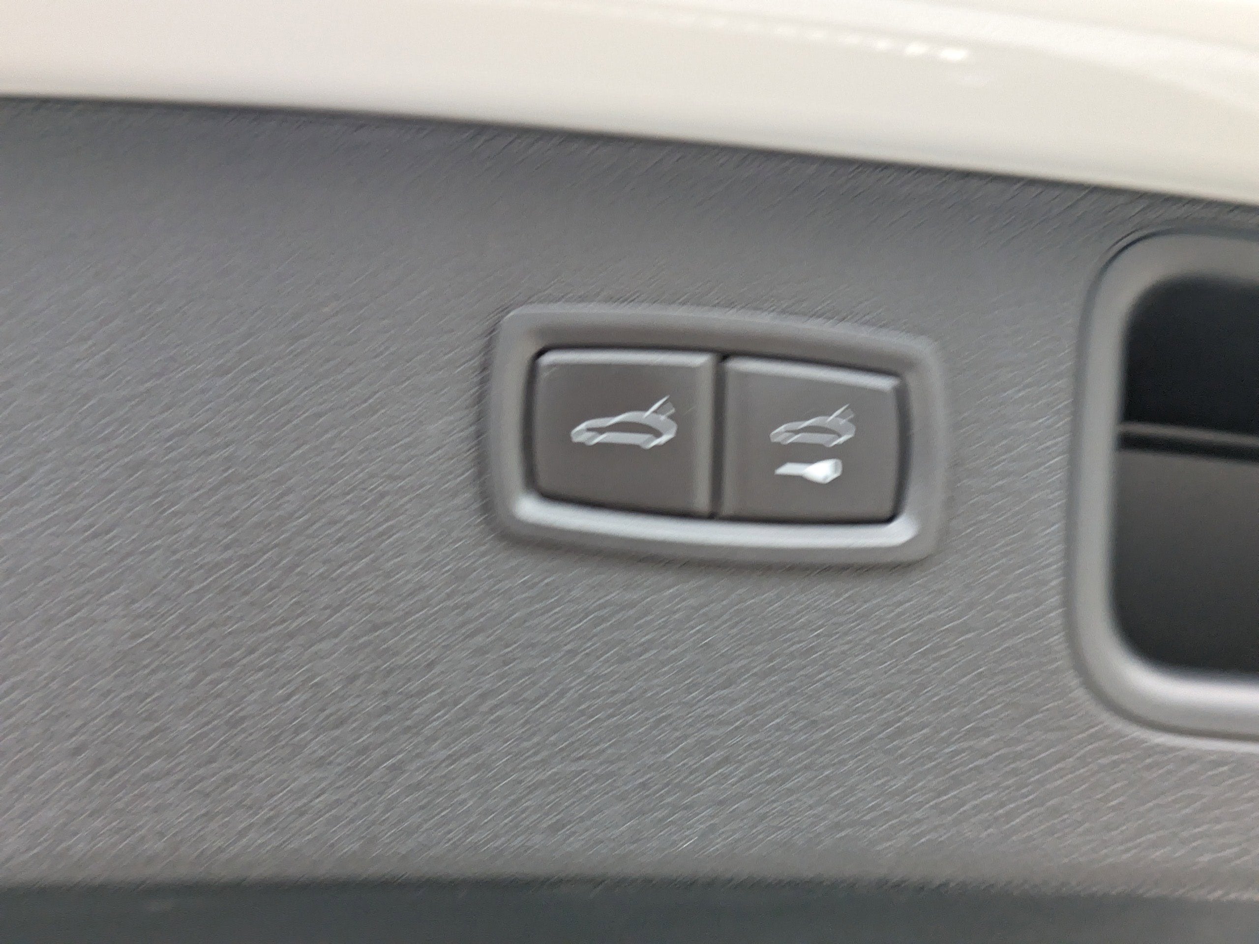 2024 Porsche Macan S