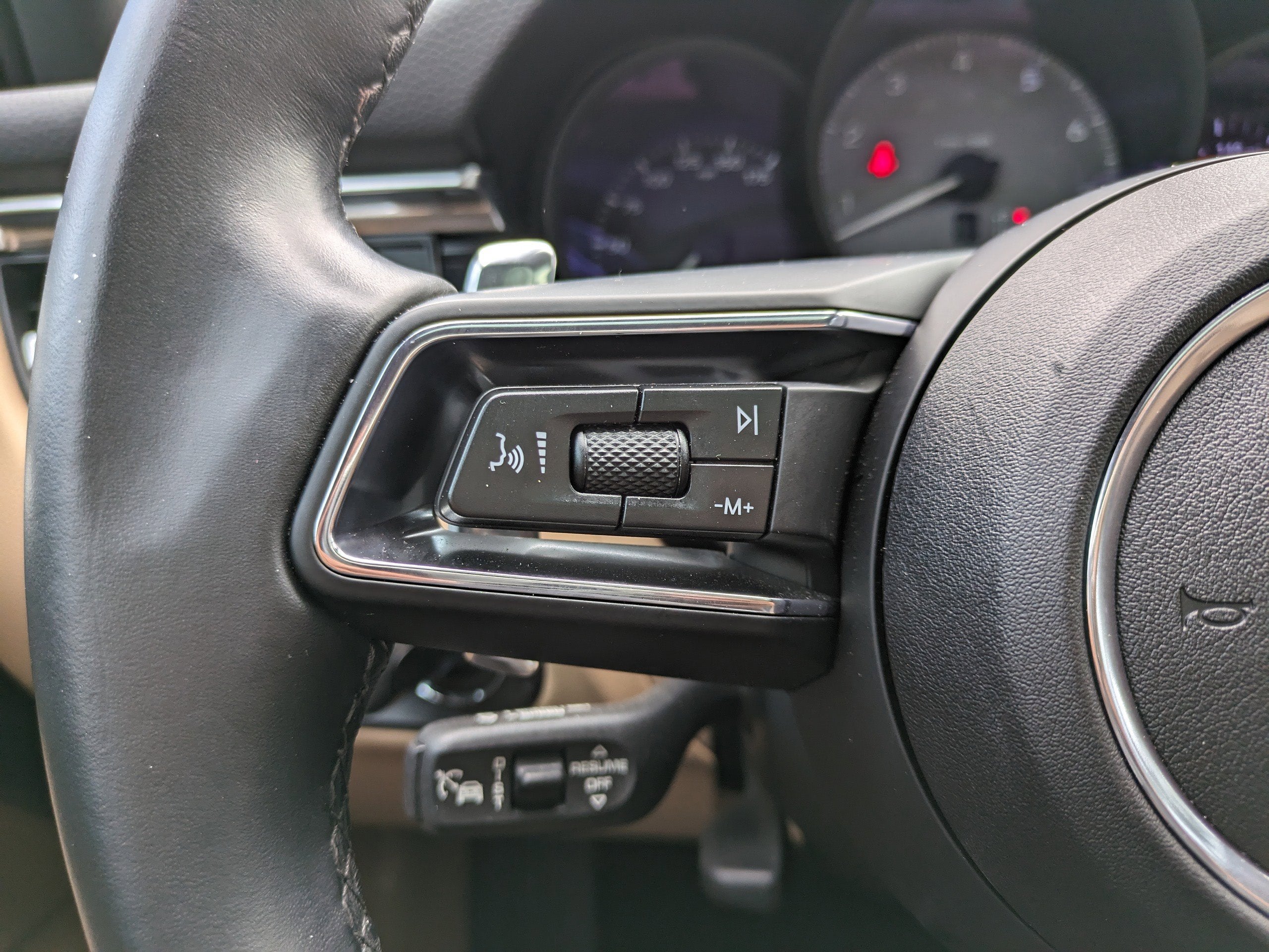 2024 Porsche Macan S