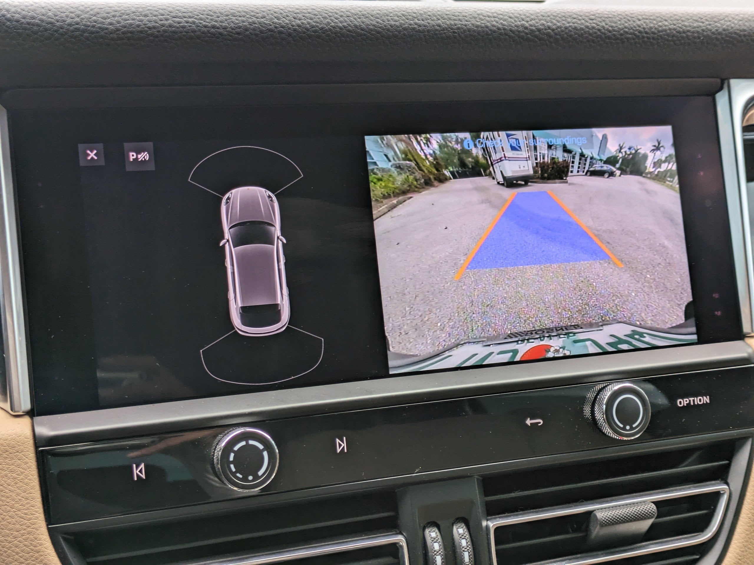 2024 Porsche Macan S