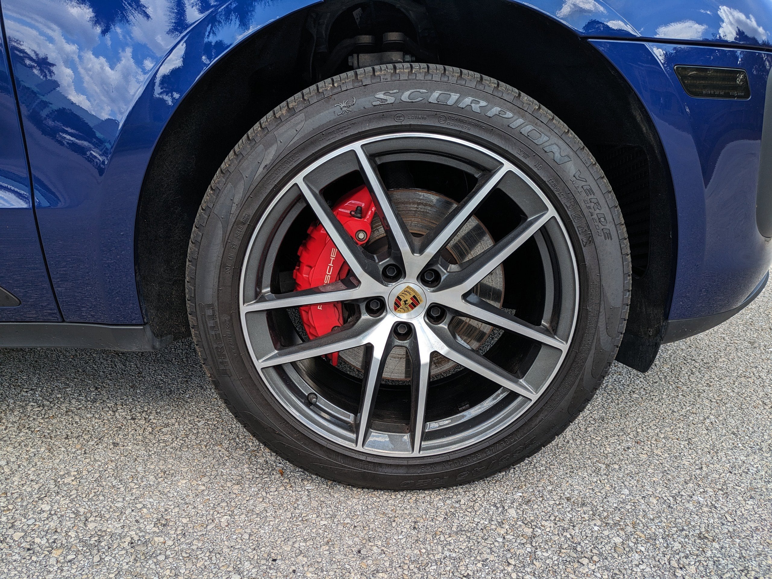 2024 Porsche Macan S