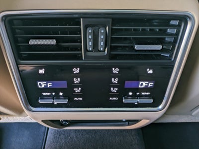 2022 Porsche Cayenne Base