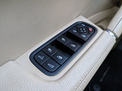 2022 Porsche Cayenne Base