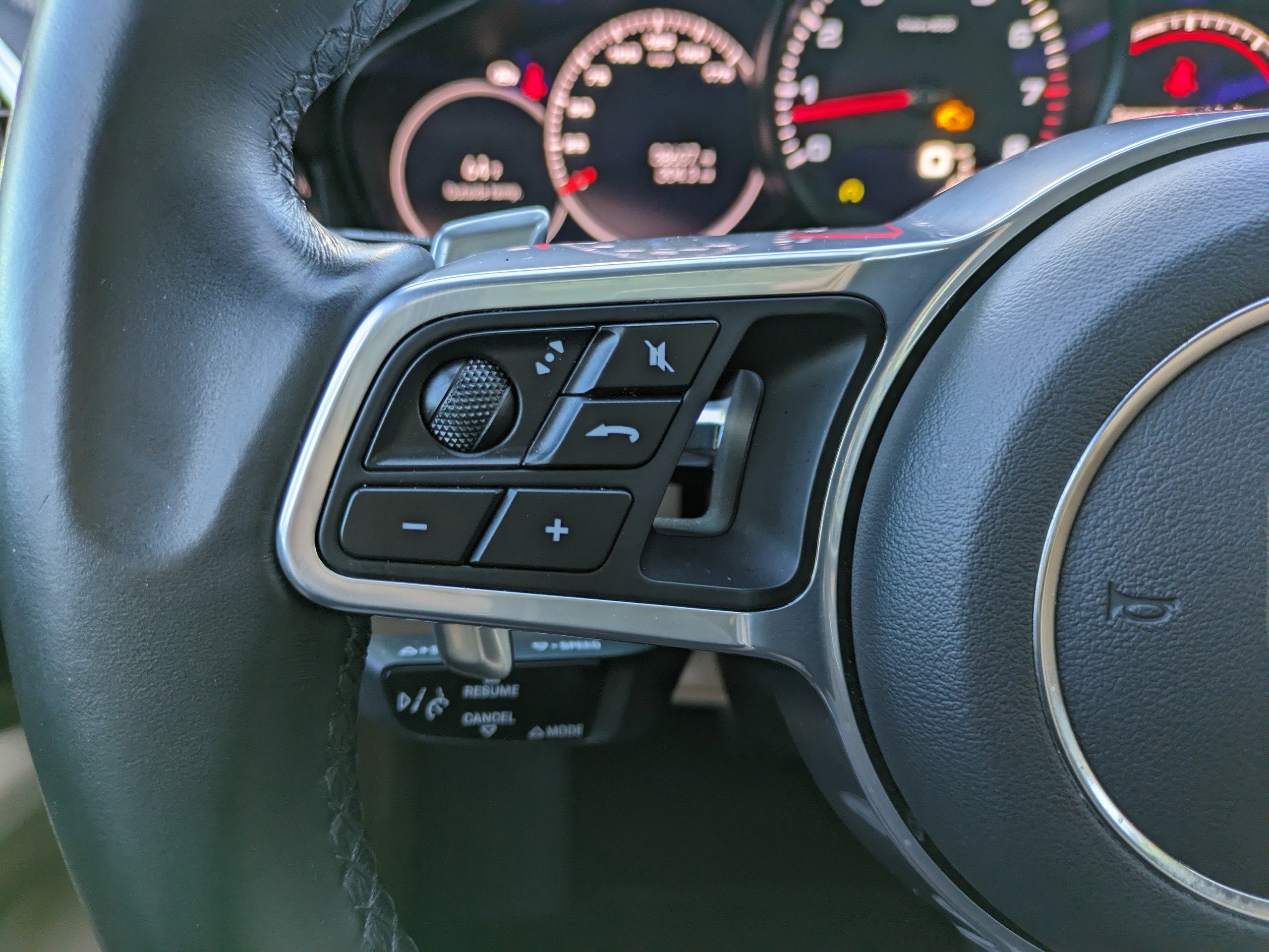 2022 Porsche Cayenne Base