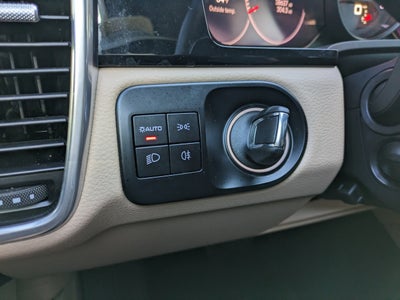 2022 Porsche Cayenne Base