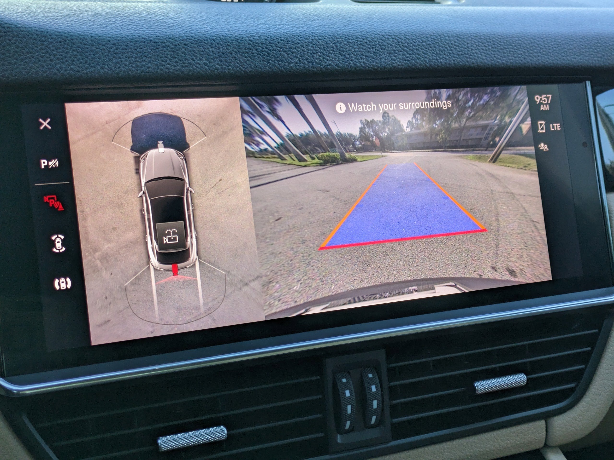 2022 Porsche Cayenne Base