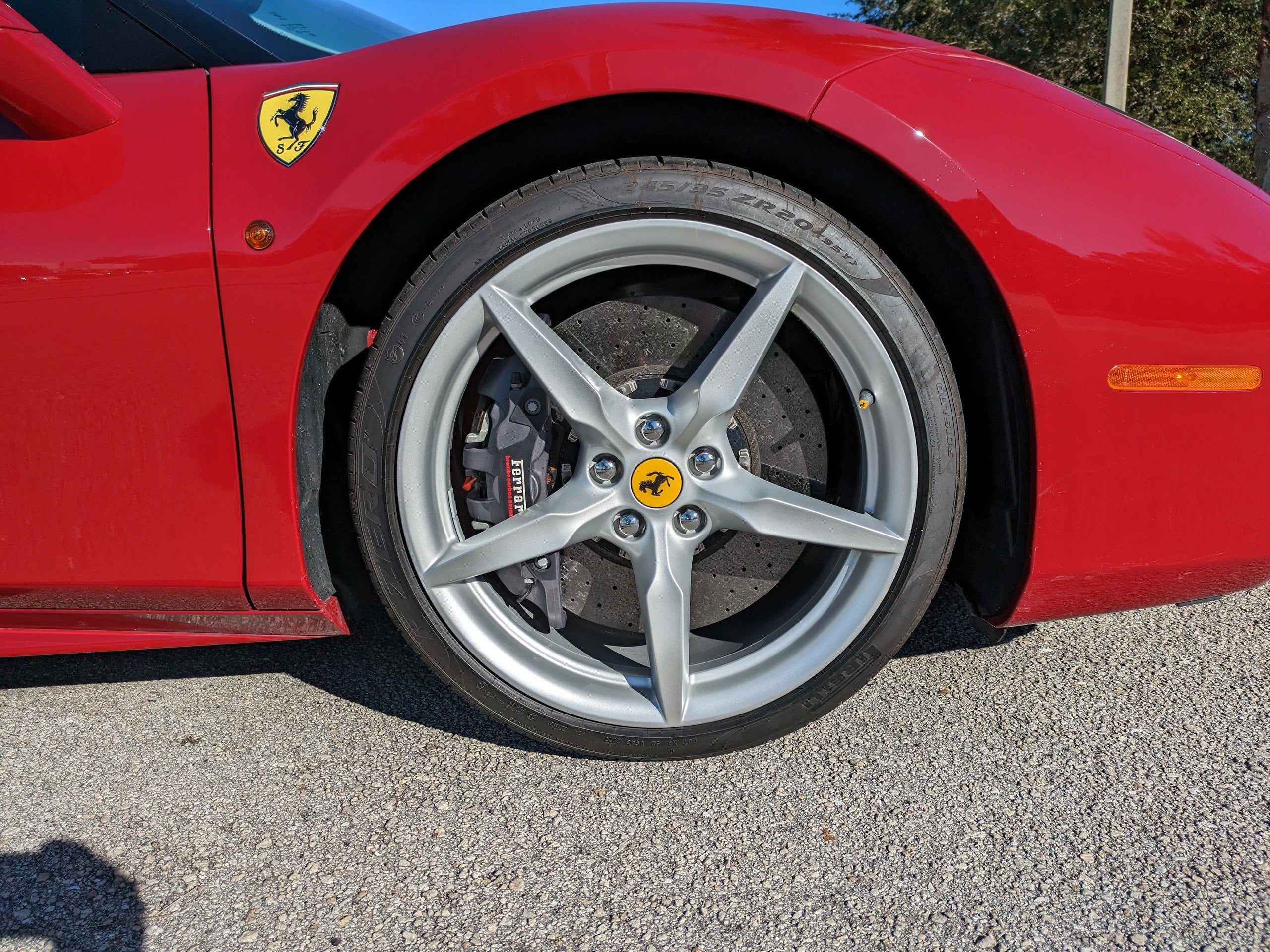 2019 Ferrari 488 GTB Base